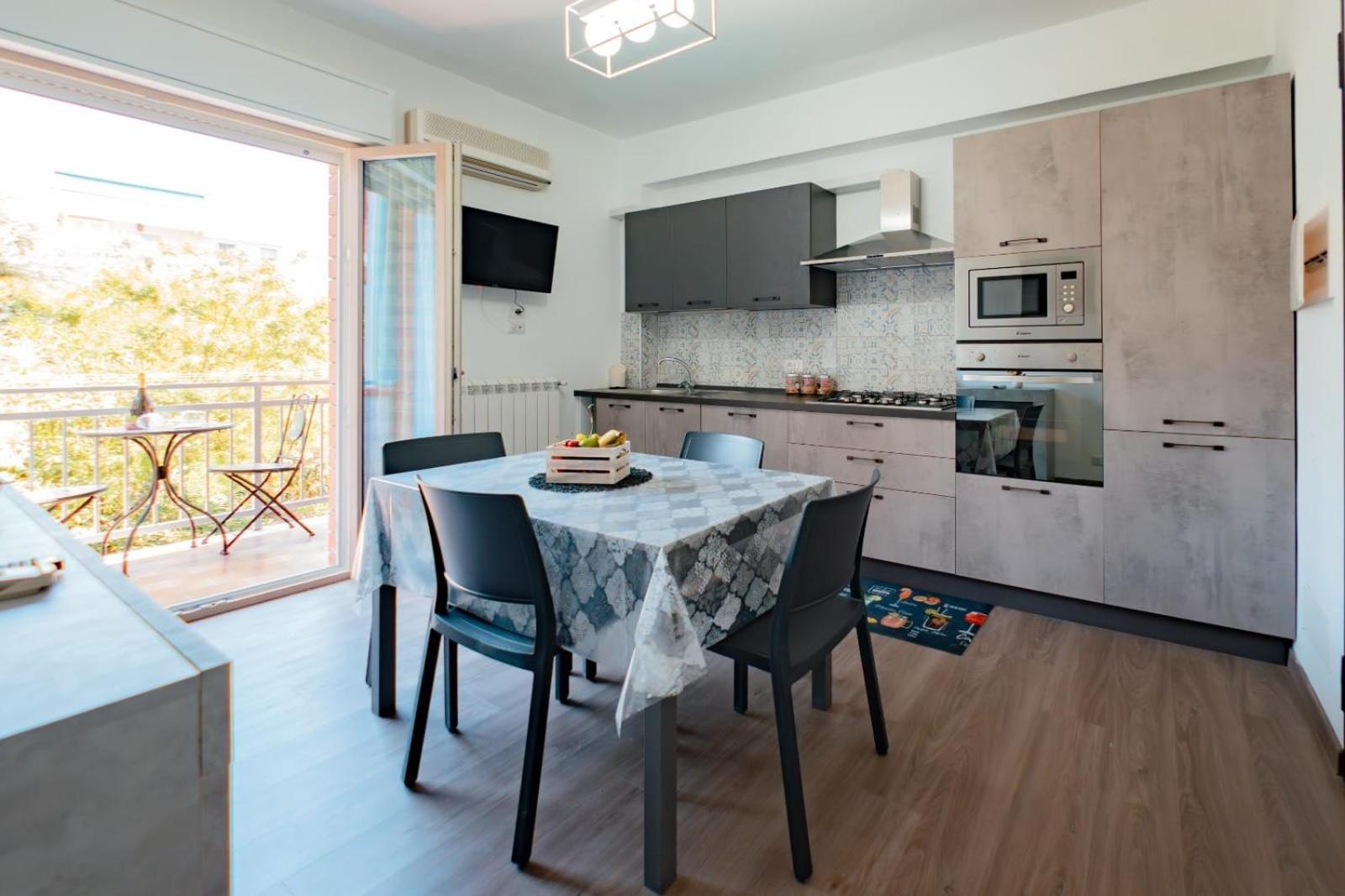 Guest House تْشيفالو المظهر الخارجي الصورة